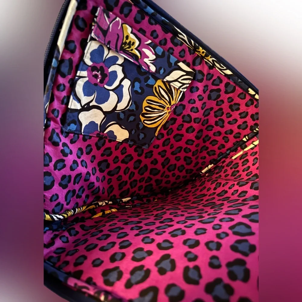 Vera Bradley Quilted Laptop Sleeve Floral Print w/ Leopard Lining & pocket